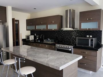 RENTO HERMOSA CASA AMUEBLADA FRACC MAYORAZGO $23,000.00 INC. MTTO. LISTA PARA ENTREGA INMEDIATA