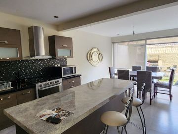 RENTO HERMOSA CASA AMUEBLADA FRACC MAYORAZGO $23,000.00 INC. MTTO. LISTA PARA ENTREGA INMEDIATA