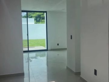 (CLMC) CASA EN FRACC. LAS FINCAS $ 4,415,000