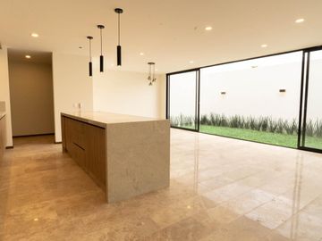 Casa en Venta en Fracc. San Ángel V, San Luis Potosí | 3 Recámaras, Doble Altura