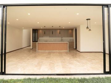 Casa en Venta en Fracc. San Ángel V, San Luis Potosí | 3 Recámaras, Doble Altura