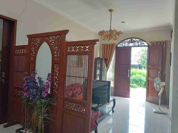 Rumah Harga Kavling Design Classic Ditengah kota BSD