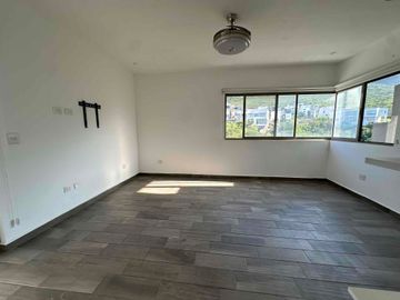 Casa Equipada en Renta en Cumbres Elite Premier Privada Pirineos