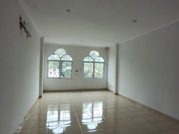Ruko 3 Lantai MENDRISIO 2B Gading Serpong. Lokasi Strategis Arah BSD, Cocok untuk Berbagai Usaha