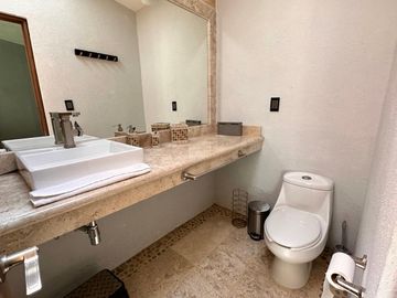 Casa de Un Nivel en Venta en Col. San Cristóbal, Cuernavaca