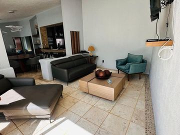 Casa de Un Nivel en Venta en Col. San Cristóbal, Cuernavaca