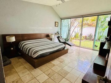 Casa de Un Nivel en Venta en Col. San Cristóbal, Cuernavaca