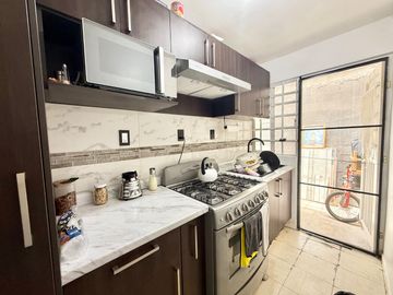 CASA DE UNA PLANTA A LA ALTURA DEL EJE 104 ZONA INDUSTRIAL SLP