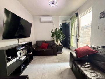 CASA DE UNA PLANTA A LA ALTURA DEL EJE 104 ZONA INDUSTRIAL SLP