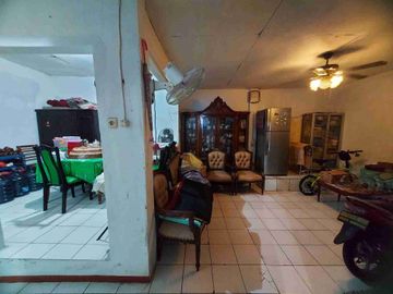 Rumah Strategis Lokasi Prumnas, Jakarta Timur