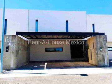 Renta Casa 3 Habitaciones con Amenidades frente HEB Zibatá APT