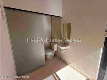 Renta Casa 3 Habitaciones con Amenidades frente HEB Zibatá APT