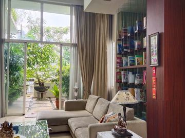 For Sale A penthouse type Pearl Garden Resort Apartment di Semanggi Jakarta - Unfurnished, Best Price