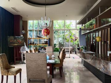 For Sale A penthouse type Pearl Garden Resort Apartment di Semanggi Jakarta - Unfurnished, Best Price