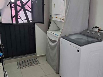 vendo casa en fraccionamiento molino de Santo Domingo cerca autopista y galerías Serdán