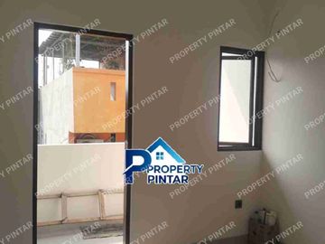PADMA HOUSE CONDET  RUMAH 2 LANTAI BISA KPR DP 0% PROSES KPR KAMI BANTU .