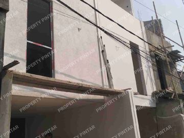 PADMA HOUSE CONDET  RUMAH 2 LANTAI BISA KPR DP 0% PROSES KPR KAMI BANTU .