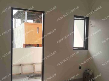 PADMA HOUSE CONDET  RUMAH 2 LANTAI BISA KPR DP 0% PROSES KPR KAMI BANTU .