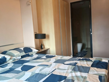 Exquisite 60sqm 1BR with Balcony & Ayala Views at The Alcoves For Rent— PHP 70k/ month