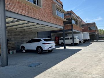5 BODEGA EN VENTA EN FRACC. LA POMPA, LEÓN, GTO.