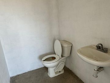 5 BODEGA EN VENTA EN FRACC. LA POMPA, LEÓN, GTO.