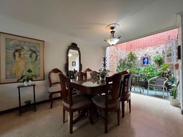 Casa en Venta en Vizcaya, Poblado Medellín Antioquia
