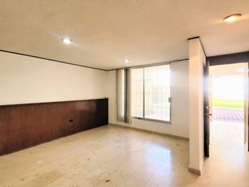 Casa en Venta en Fraccionamiento en San Pedro Cholula, Frente a plaza San diego