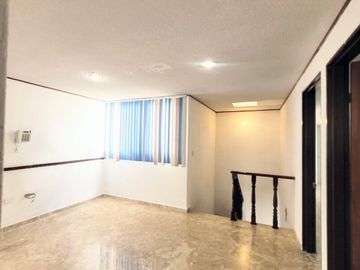 Casa en Venta en Fraccionamiento en San Pedro Cholula, Frente a plaza San diego