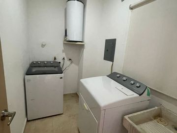 DEPARTAMENTO EN RENTA EN MAZATLÁN 2 RECÁMARAS CERCA DE PLAYA EN MARINA PLATINO PLUS