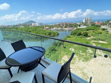 DEPARTAMENTO EN RENTA EN MAZATLÁN 2 RECÁMARAS CERCA DE PLAYA EN MARINA PLATINO PLUS