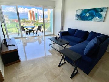 DEPARTAMENTO EN RENTA EN MAZATLÁN 2 RECÁMARAS CERCA DE PLAYA EN MARINA PLATINO PLUS