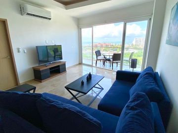 DEPARTAMENTO EN RENTA EN MAZATLÁN 2 RECÁMARAS CERCA DE PLAYA EN MARINA PLATINO PLUS