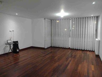 VENTA DEPARTAMENTO SANTIAGO DE SURCO, 3 DORMITORIOS, 02 ESTACIONAMIENTOS