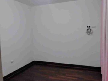 VENTA DEPARTAMENTO SANTIAGO DE SURCO, 3 DORMITORIOS, 02 ESTACIONAMIENTOS