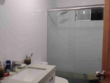 VENTA DEPARTAMENTO SANTIAGO DE SURCO, 3 DORMITORIOS, 02 ESTACIONAMIENTOS