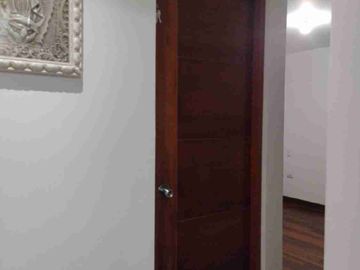 VENTA DEPARTAMENTO SANTIAGO DE SURCO, 3 DORMITORIOS, 02 ESTACIONAMIENTOS