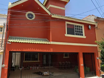 EXCELENTE OPORTUNIDAD CASA EN MONTERREY N.L