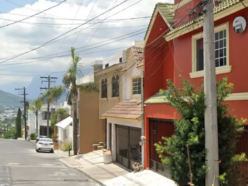 EXCELENTE OPORTUNIDAD CASA EN MONTERREY N.L