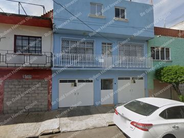 Casa en Venta, C. Aleman Gustavo a Madero