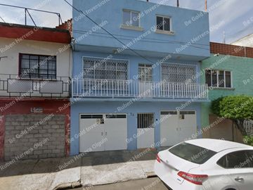 Casa en Venta, C. Aleman Gustavo a Madero