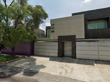 VENTA DE CASA EN Ciudad Satélite, Naucalpan de Juárez, Estado de México