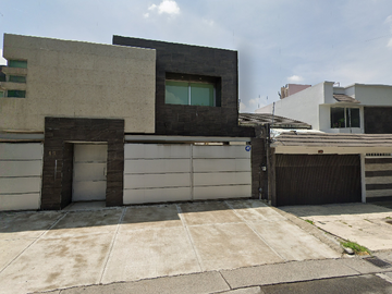 VENTA DE CASA EN Ciudad Satélite, Naucalpan de Juárez, Estado de México
