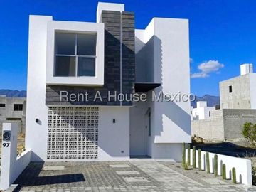 Gran Reserva Casa de Autor en Venta con Diseño Arquitectónico Único SGU2935