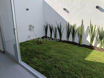Gran Reserva Casa de Autor en Venta con Diseño Arquitectónico Único SGU2935