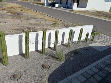 Gran Reserva Casa de Autor en Venta con Diseño Arquitectónico Único SGU2935