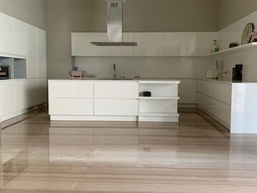 Rumah Baru Pondok Indah Jakarta Selatan