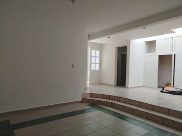 Renta de Casa un nivel zona Asuncion Metepec