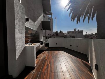RENTA DEPARTAMENTO AMUEBLADO DE 2 RECÁMARAS Y TERRAZA PRIVADA EN COLONIA LA PAZ