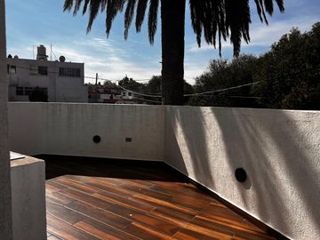 RENTA DEPARTAMENTO AMUEBLADO DE 2 RECÁMARAS Y TERRAZA PRIVADA EN COLONIA LA PAZ