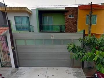 CASA EN VENTA (RECUPERACION HIPOTECARIA)